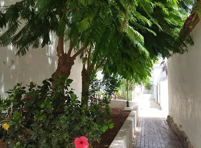 Casa De Maria Luisa 阿罗纳