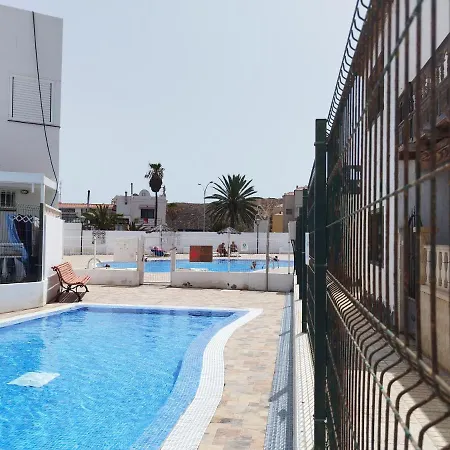 Casa De Maria Luisa * ארונה