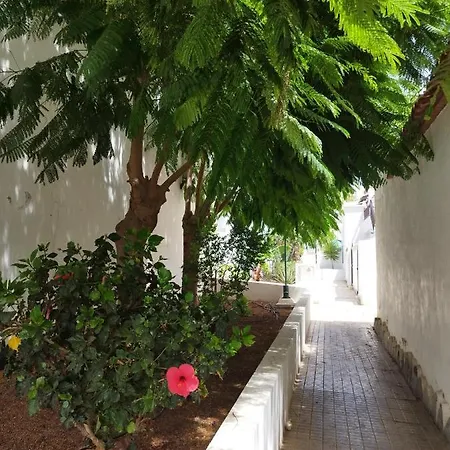 Casa De Maria Luisa ארונה
