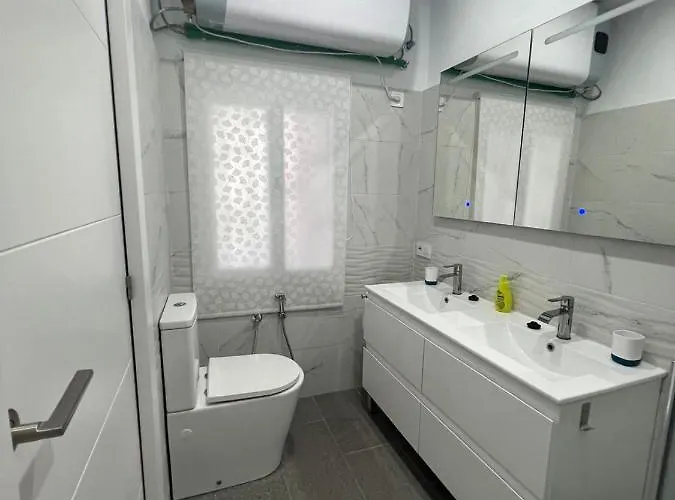 Casa De Maria Luisa * Arona